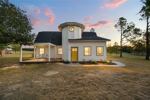 245 Country LN McDade TX 78650