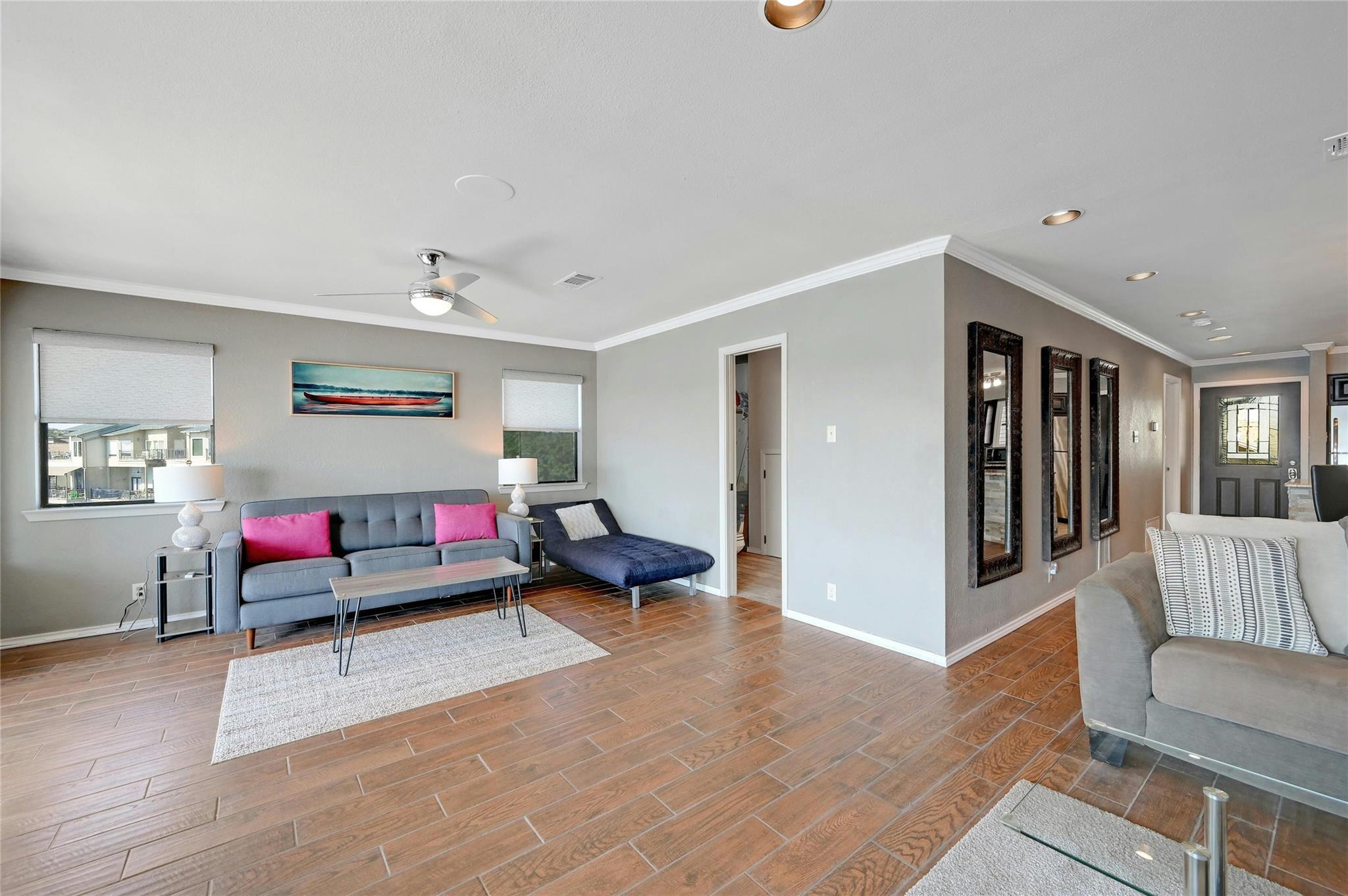 101 Island DR F