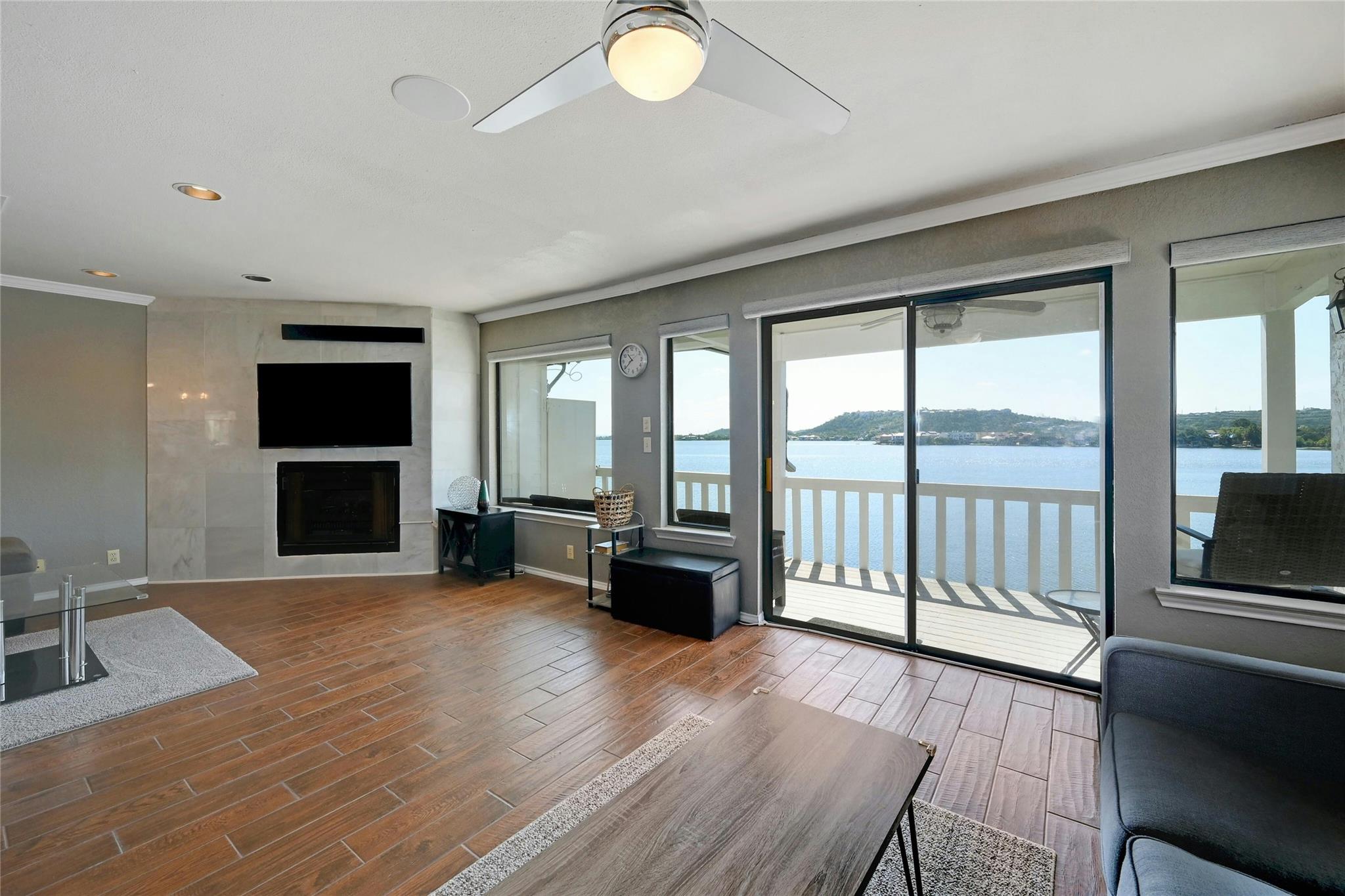 101 Island DR F