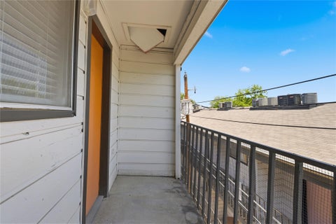 Tiny photo for 2801 Hemphill PARK #A303, Austin, TX 78705 (MLS # 8576714)