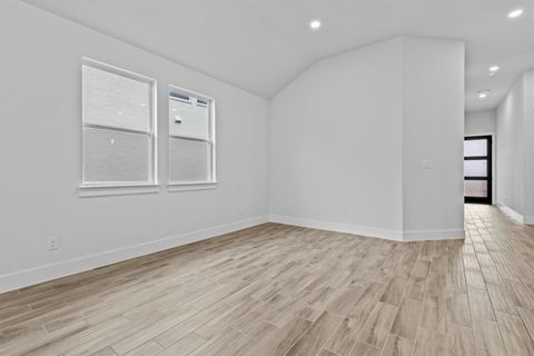 Tiny photo for 8521 Pine Muhly DR, Lago Vista, TX 78645 (MLS # 3491975)