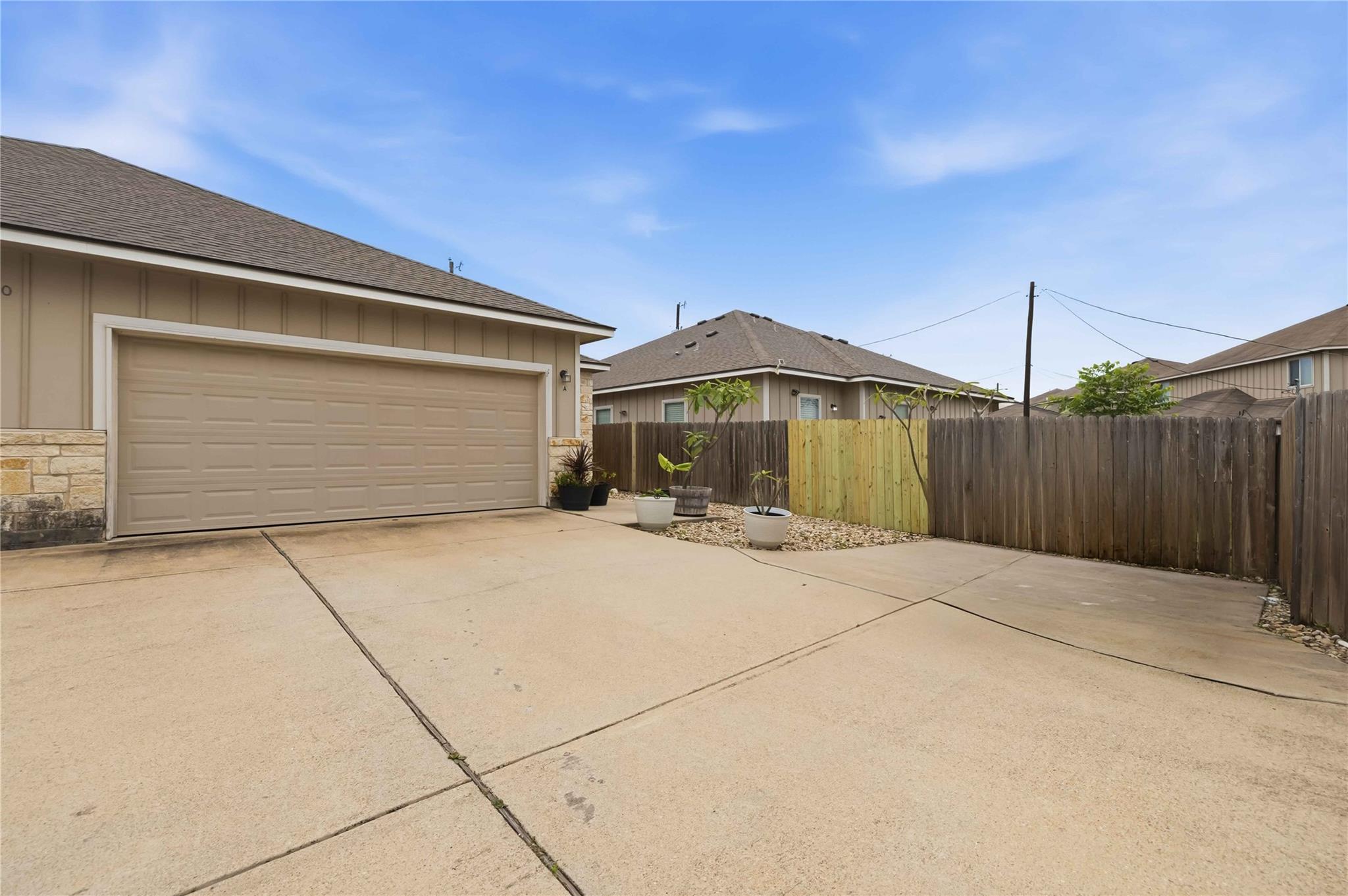 400 Carl Shipp DR