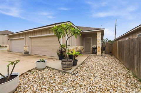 Photo of 400 Carl Shipp DR, Liberty Hill, TX 78642 (MLS # 4384565)