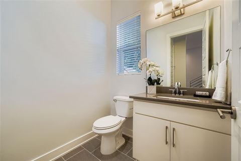 Tiny photo for 405 W Croslin ST, Austin, TX 78752 (MLS # 1126755)