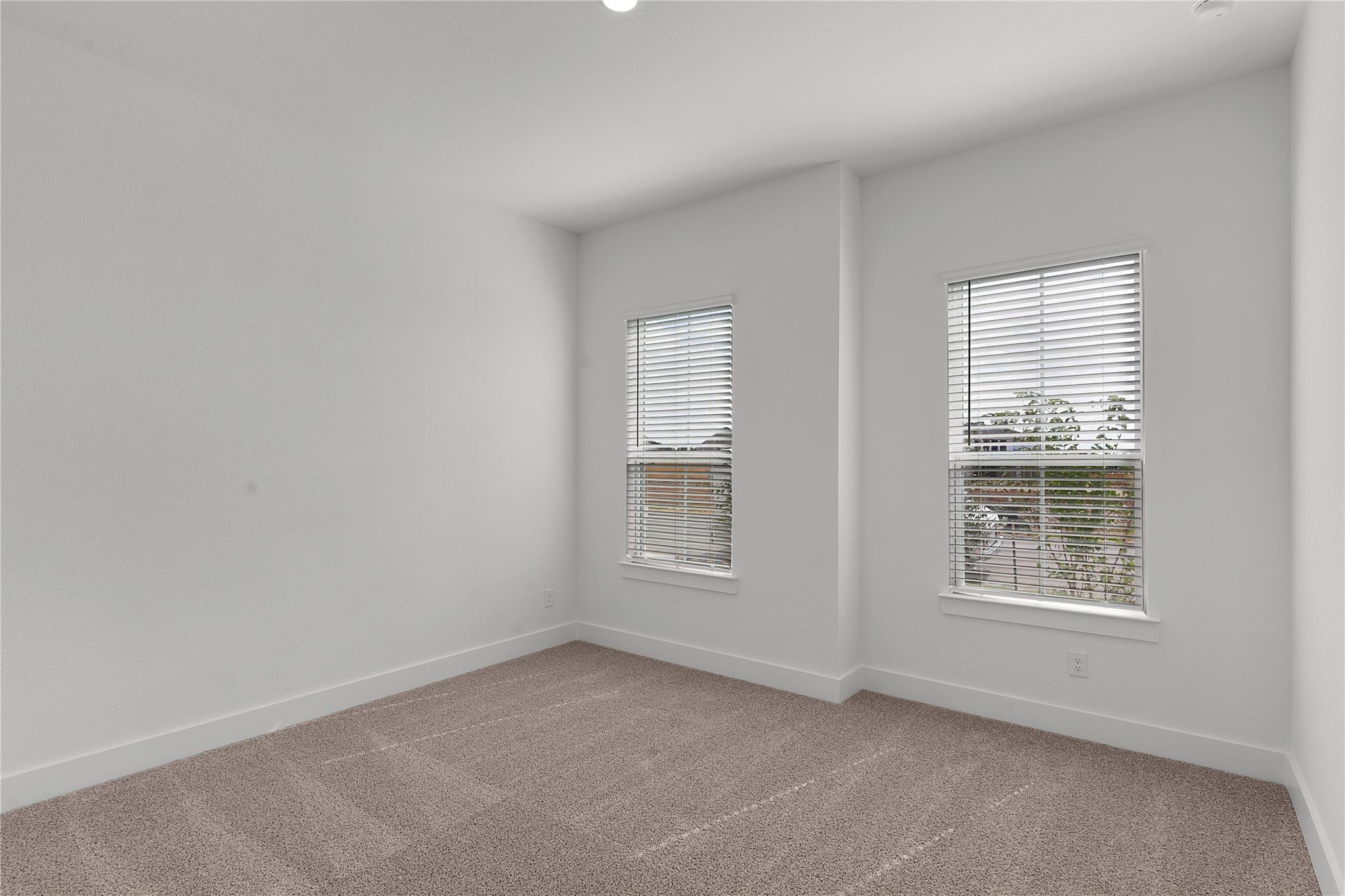 320 West Faulkner ST