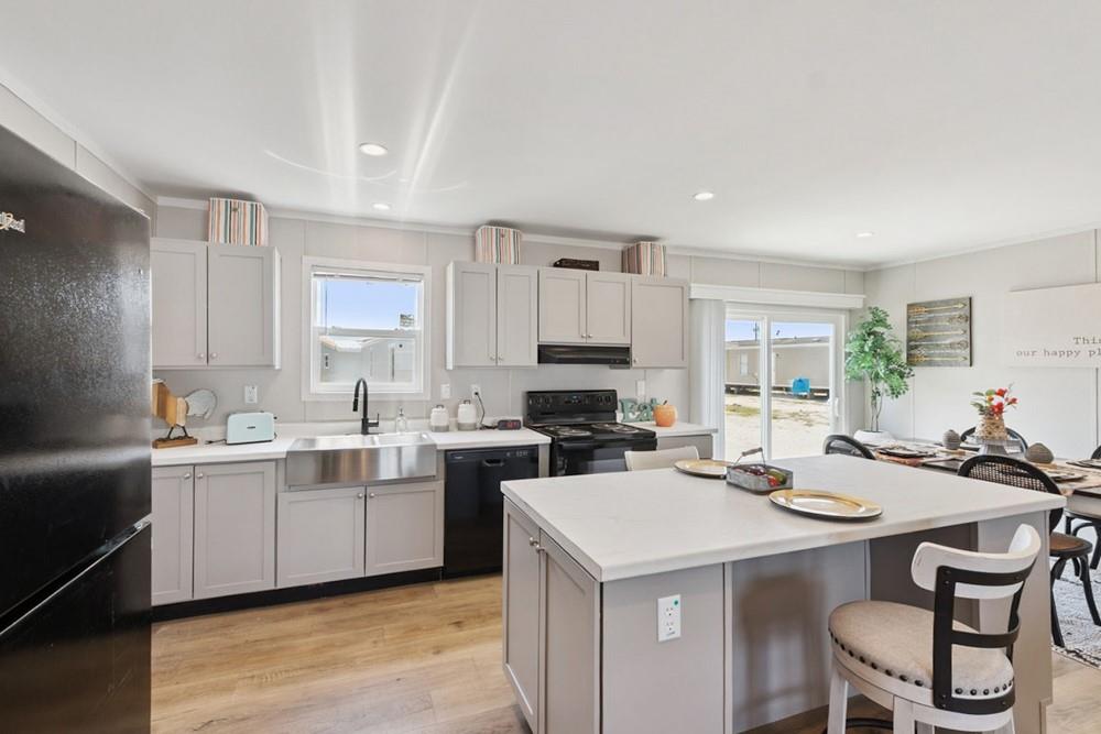 4.81 AC Pauline LN