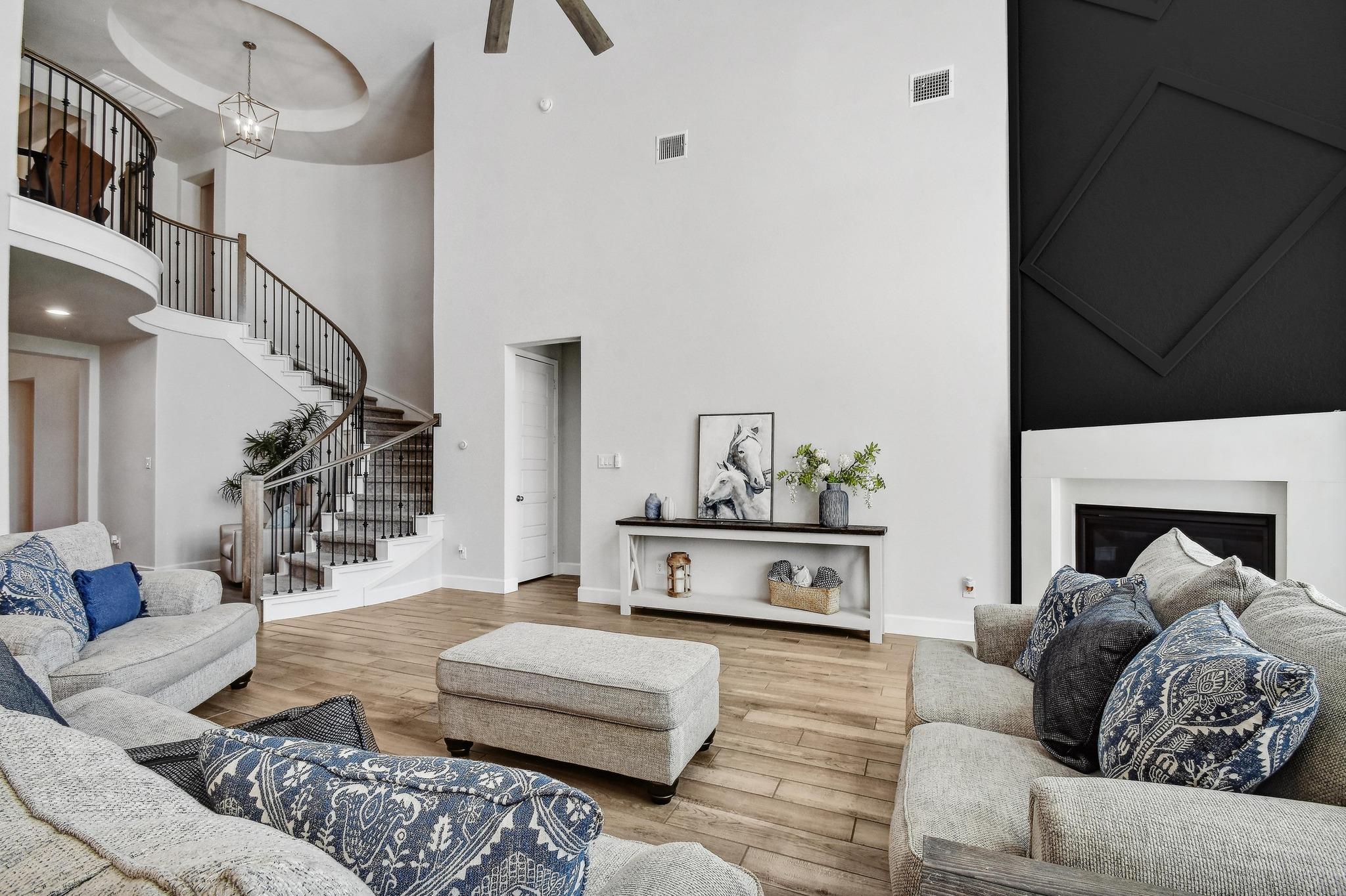3213 Little Willow