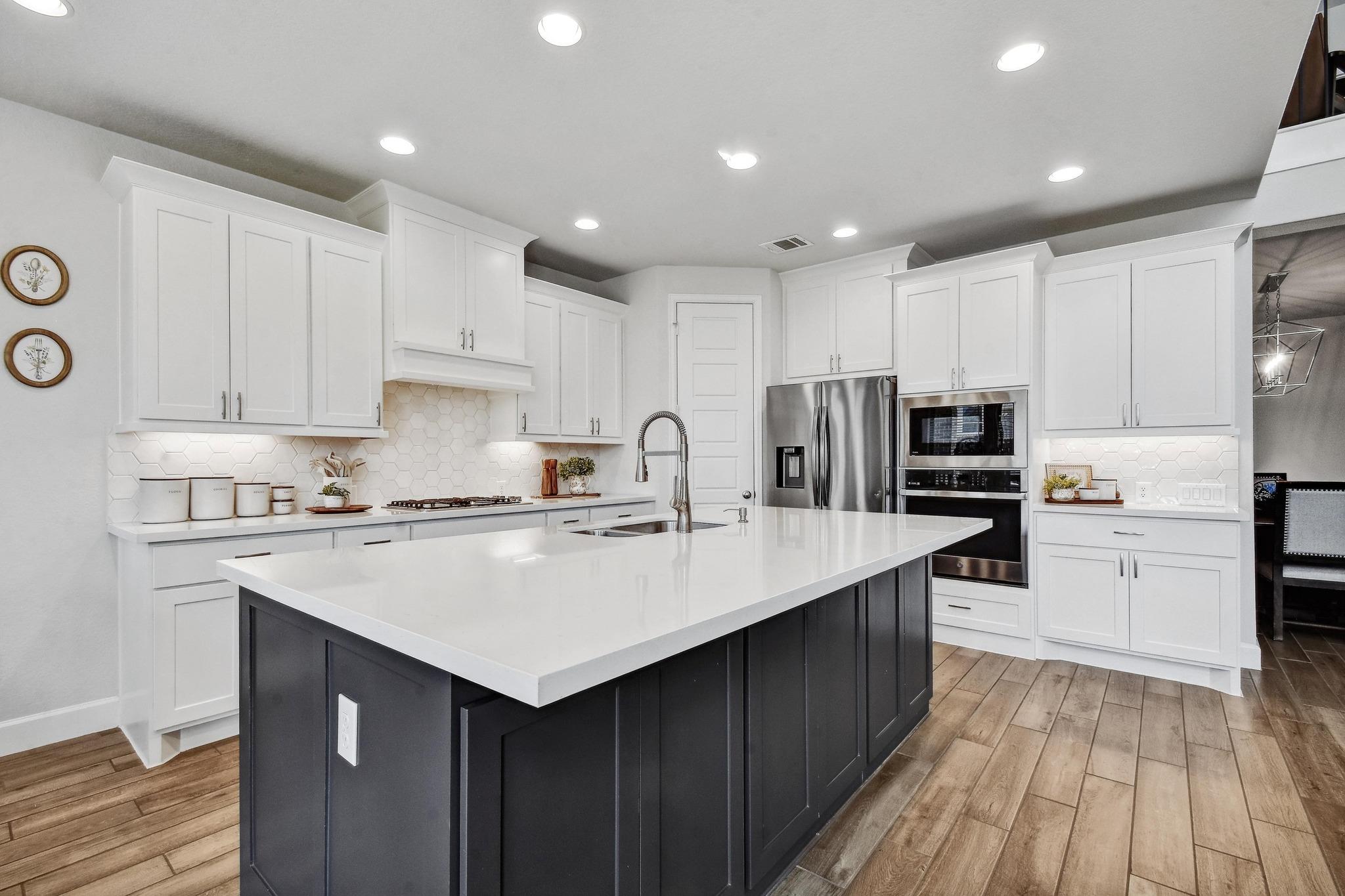 3213 Little Willow