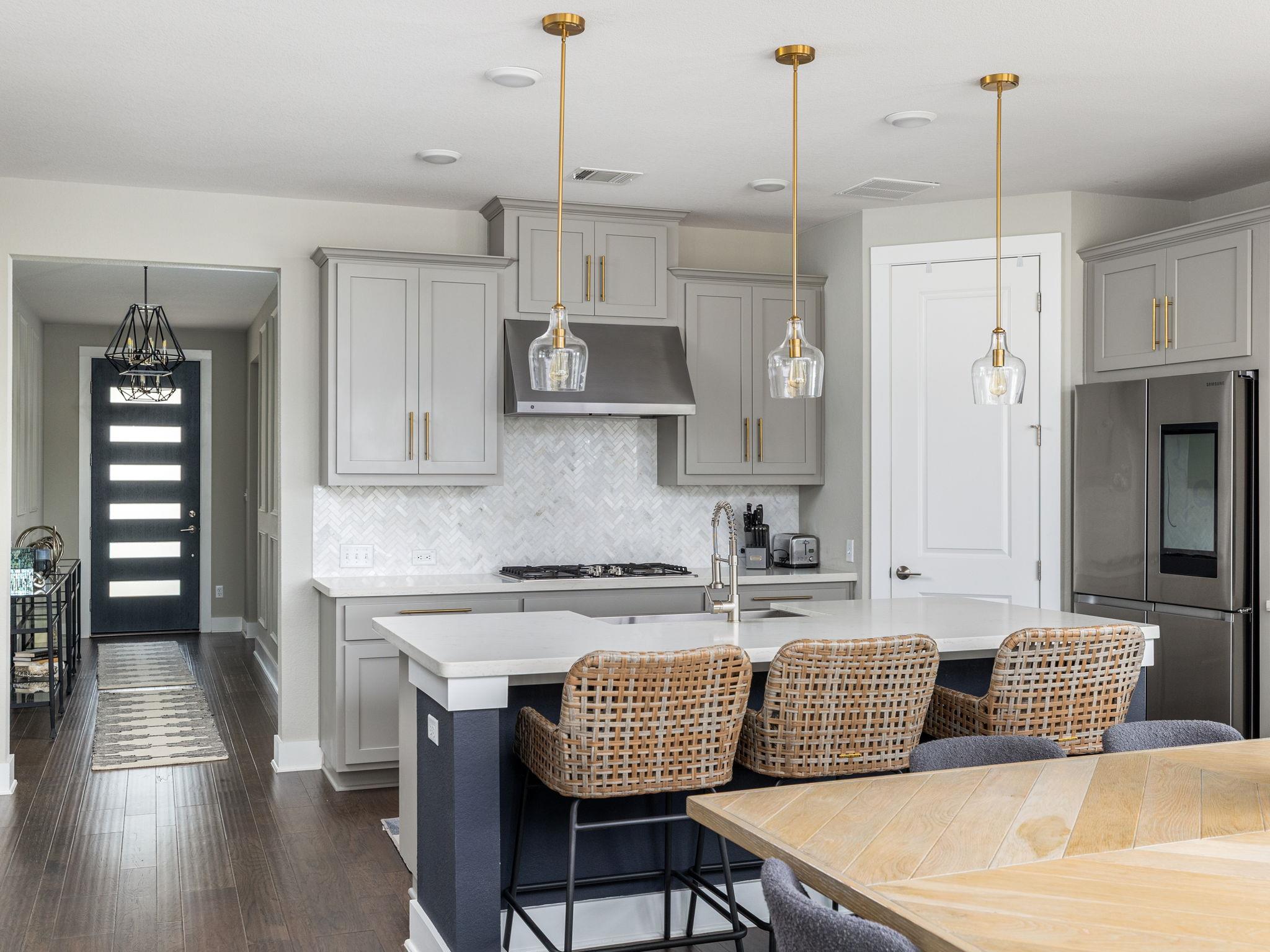 4437 Lucabella LN