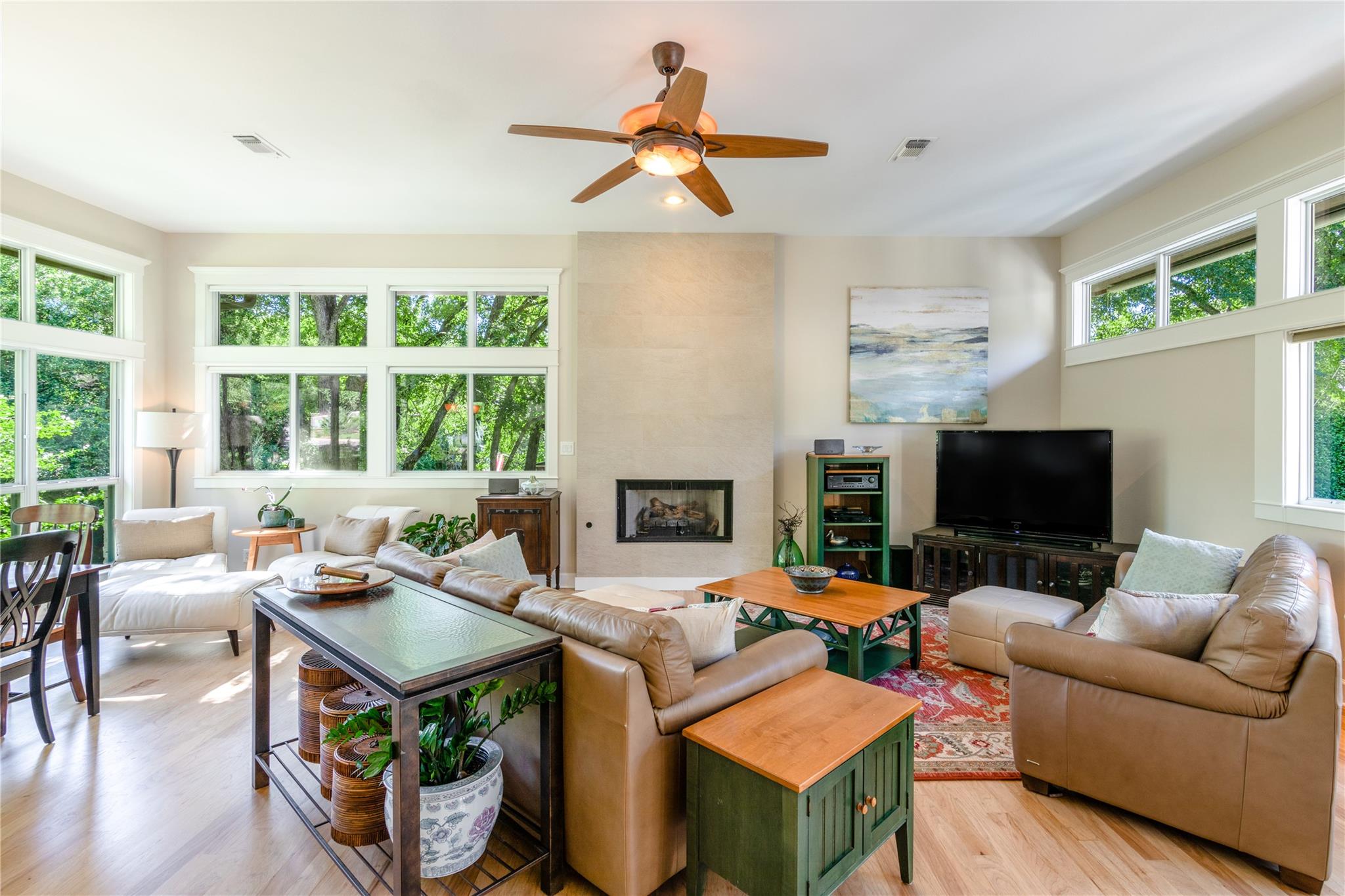 2408 Rollingwood DR