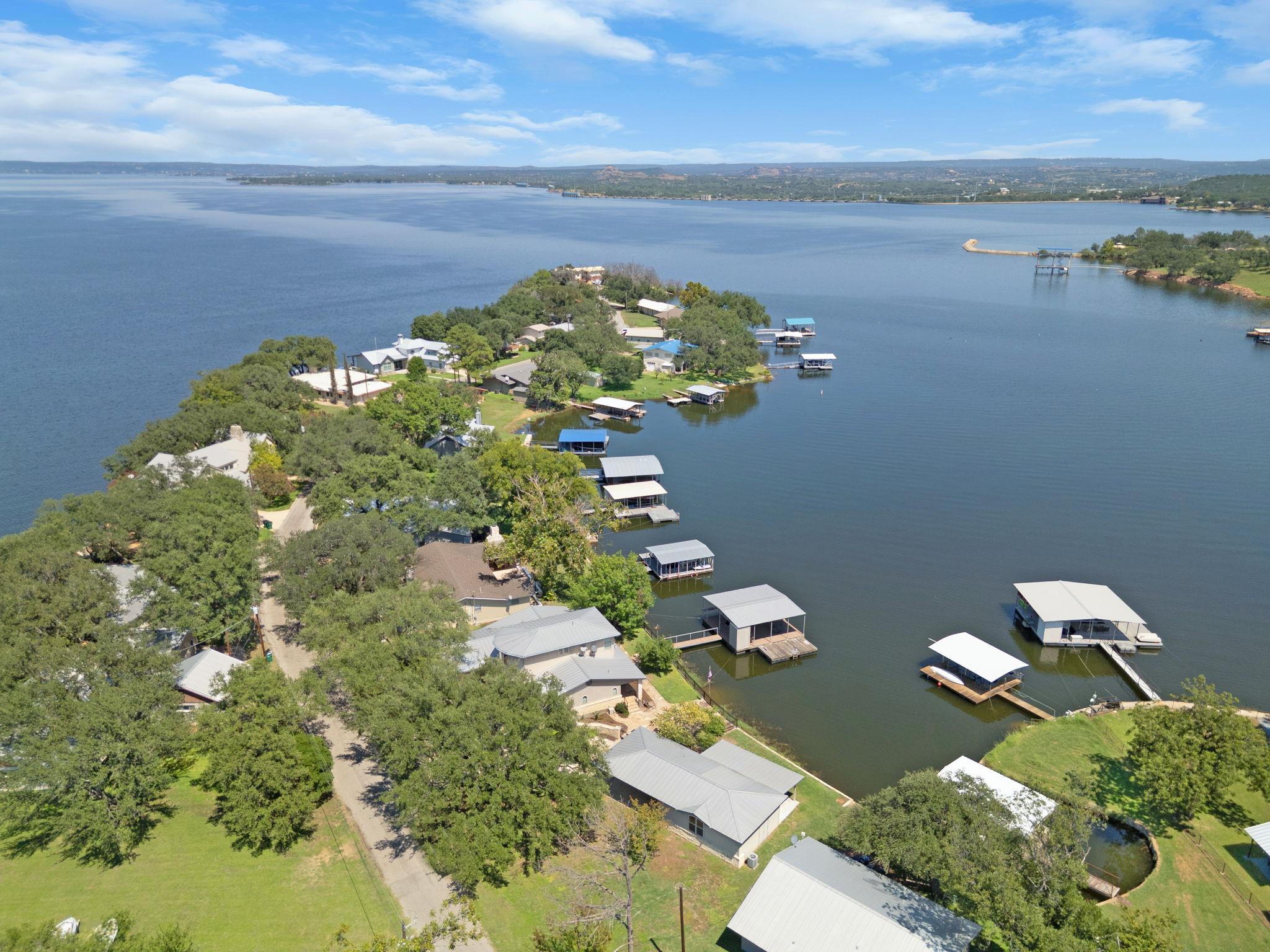 414 Island Lodges DR