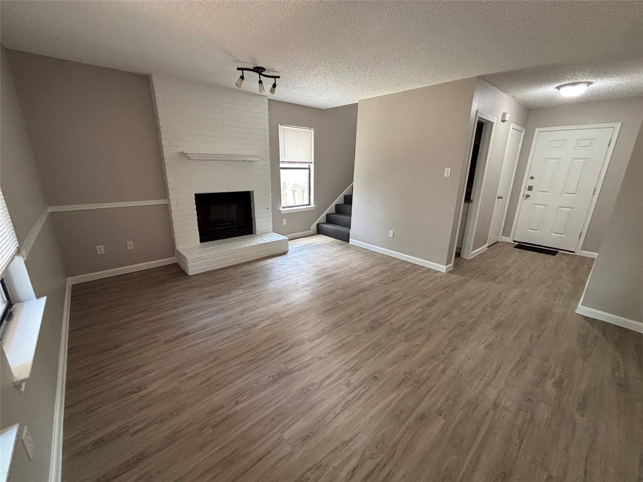 Austin, Texas 78729, United States, 3 Bedrooms Bedrooms, ,3 BathroomsBathrooms,Residential,Active,178927