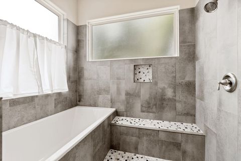 Tiny photo for 503 Alva DR, Spicewood, TX 78669 (MLS # 9130249)