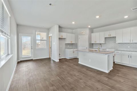 226 Coralbean DR Kyle TX 78640