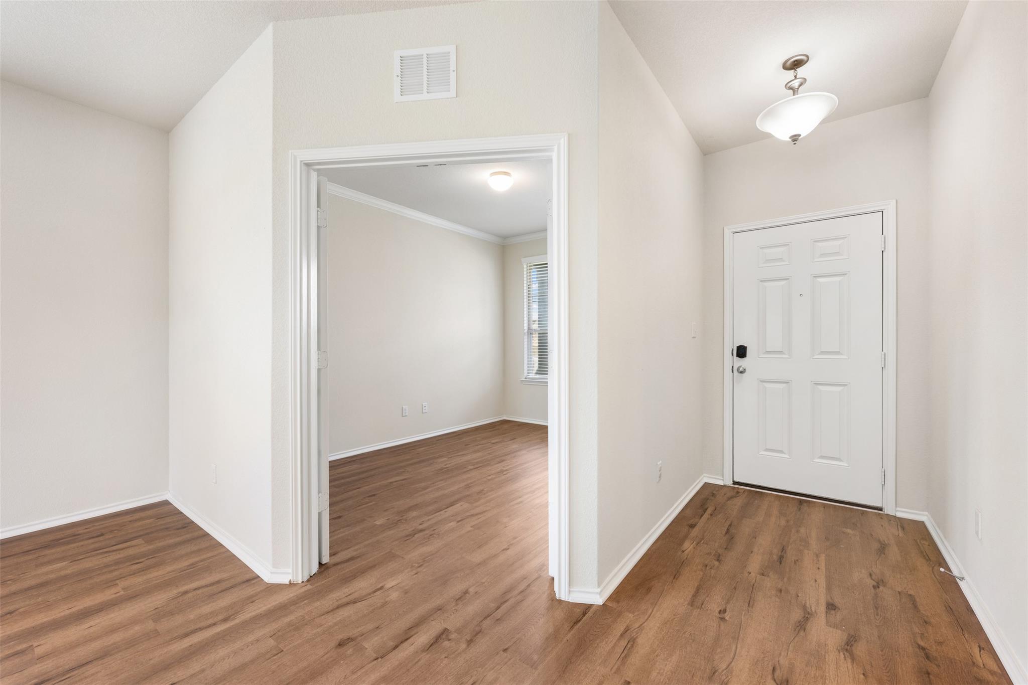 2204 Cliffbrake WAY