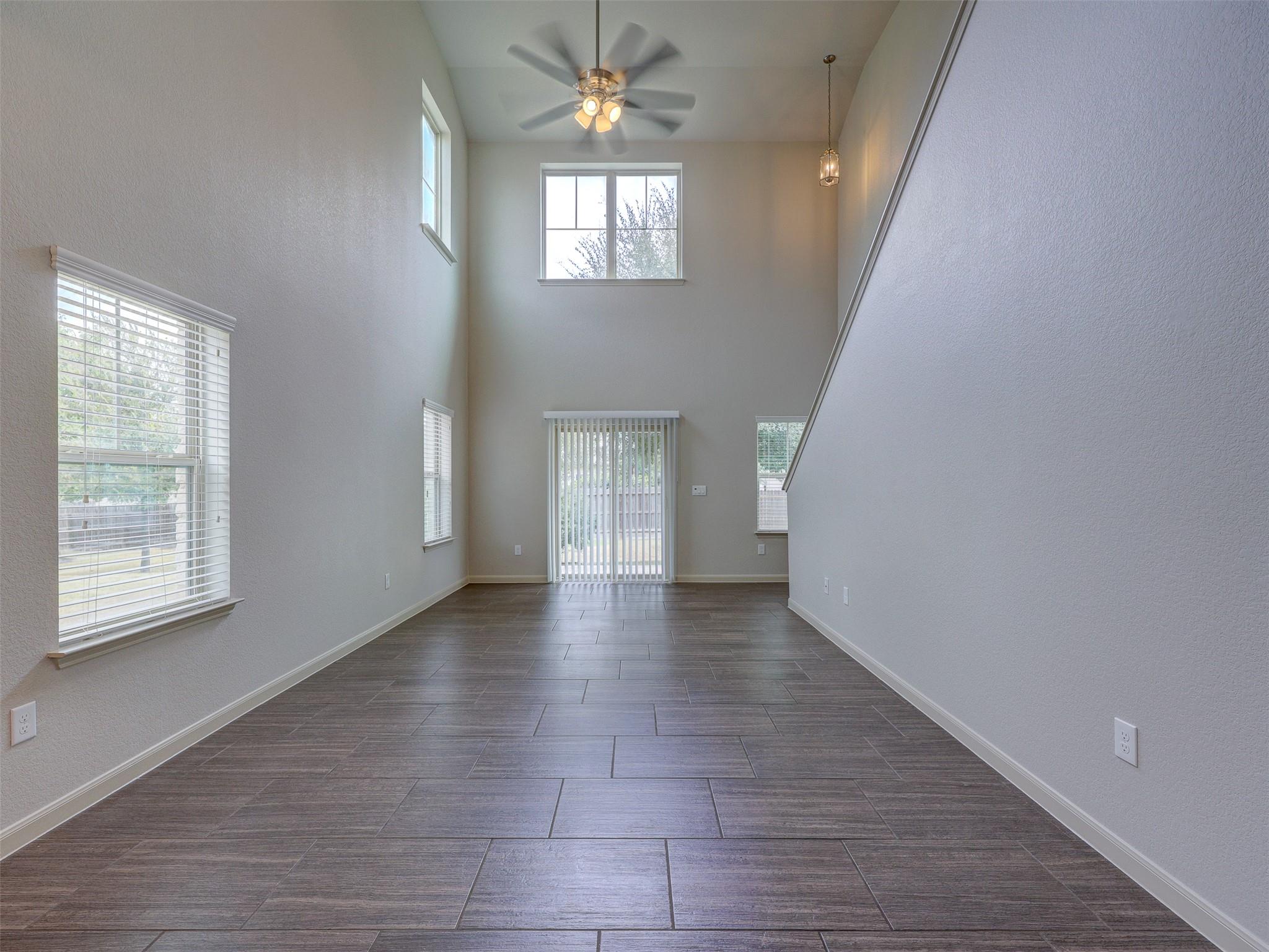 1620 Bryant DR 2101