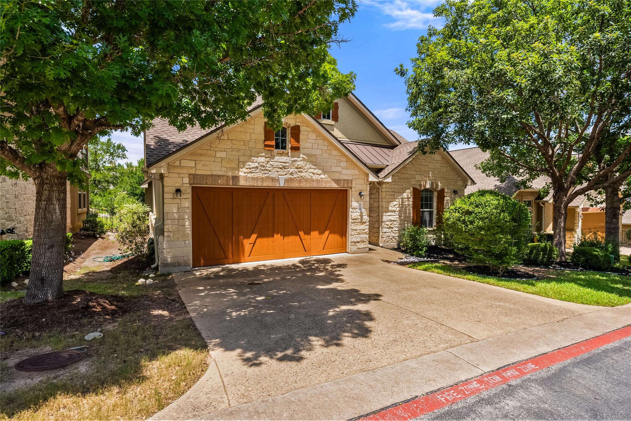 24 Stone Terrace DR