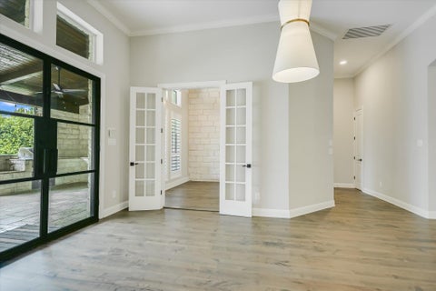 Tiny photo for 12812 Arbor Lake CV, Austin, TX 78732 (MLS # 4976095)