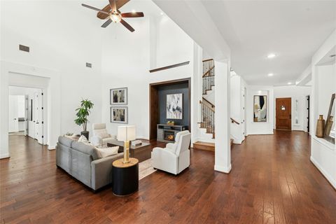 Tiny photo for 15729 De Fortuna DR, Bee Cave, TX 78738 (MLS # 2886030)