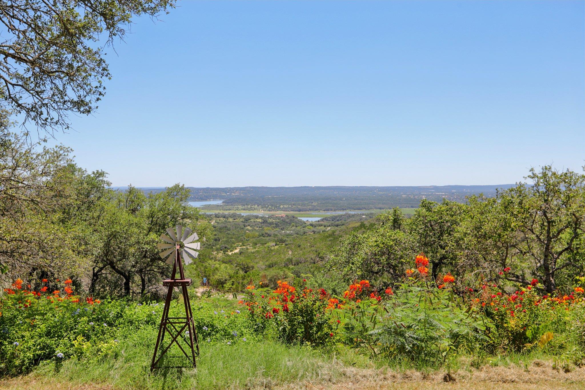 6401 Muleshoe Bend TRL