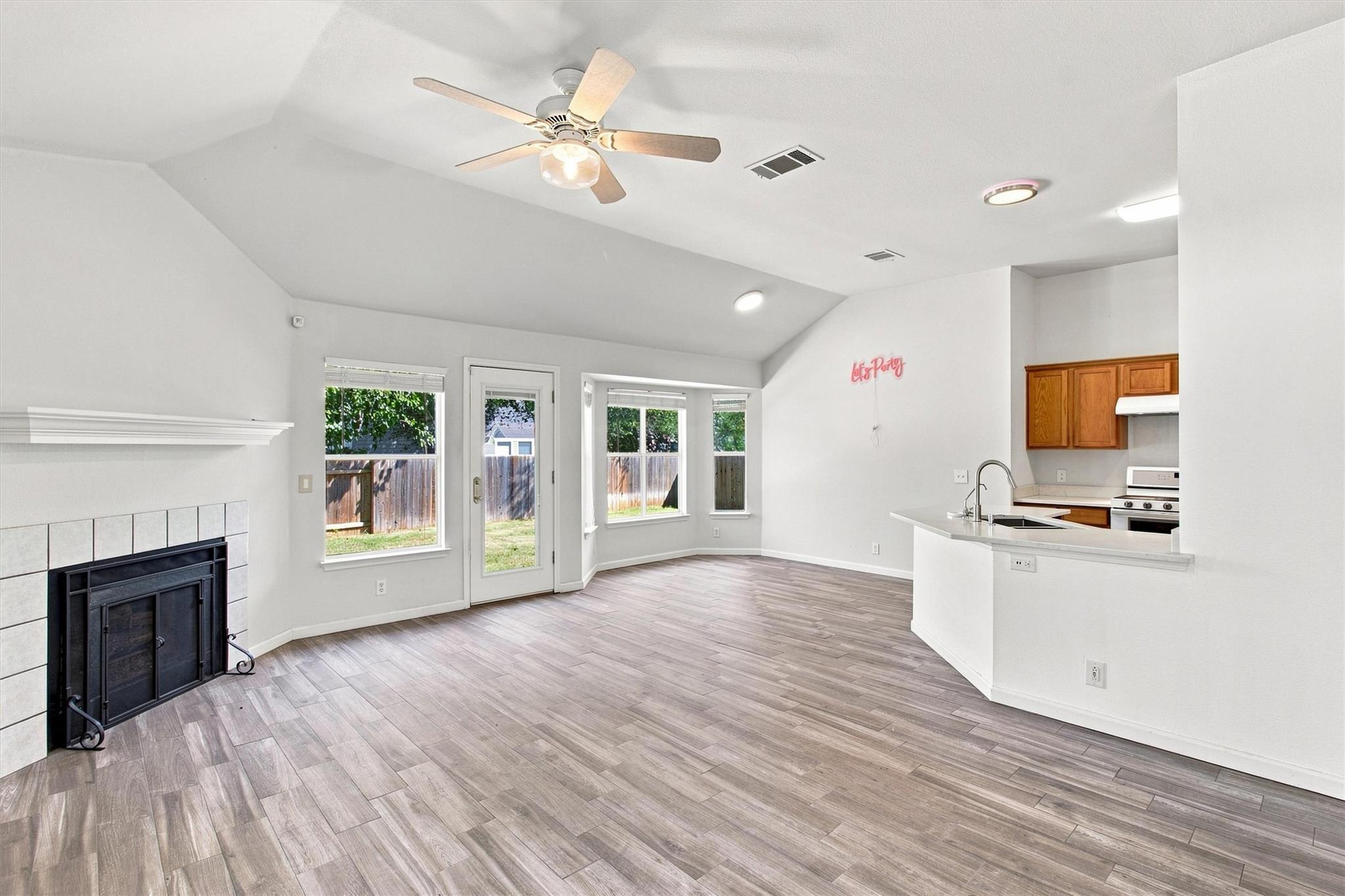 168 Beau LN