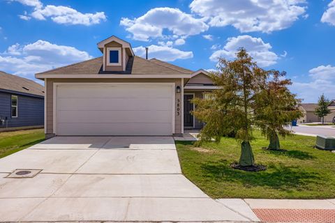 5803 Antonio Place PL Seguin TX 78155