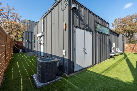 Tiny photo for 7525 Delafield LN #B, Austin, TX 78752 (MLS # 4120287)