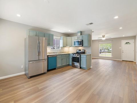 Tiny photo for 6603 Krollton DR, Austin, TX 78745 (MLS # 8471919)