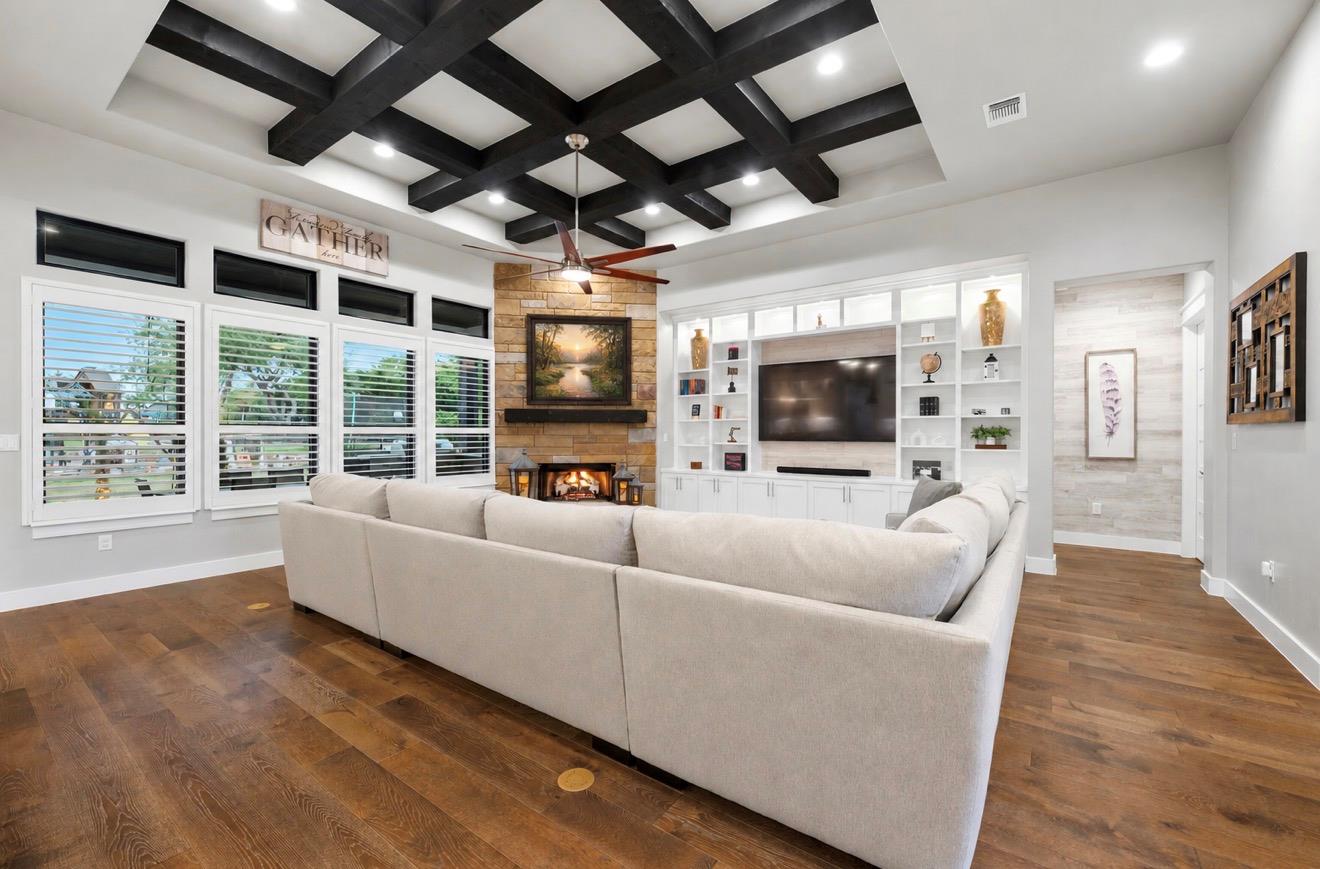 401 Highland Bluff DR