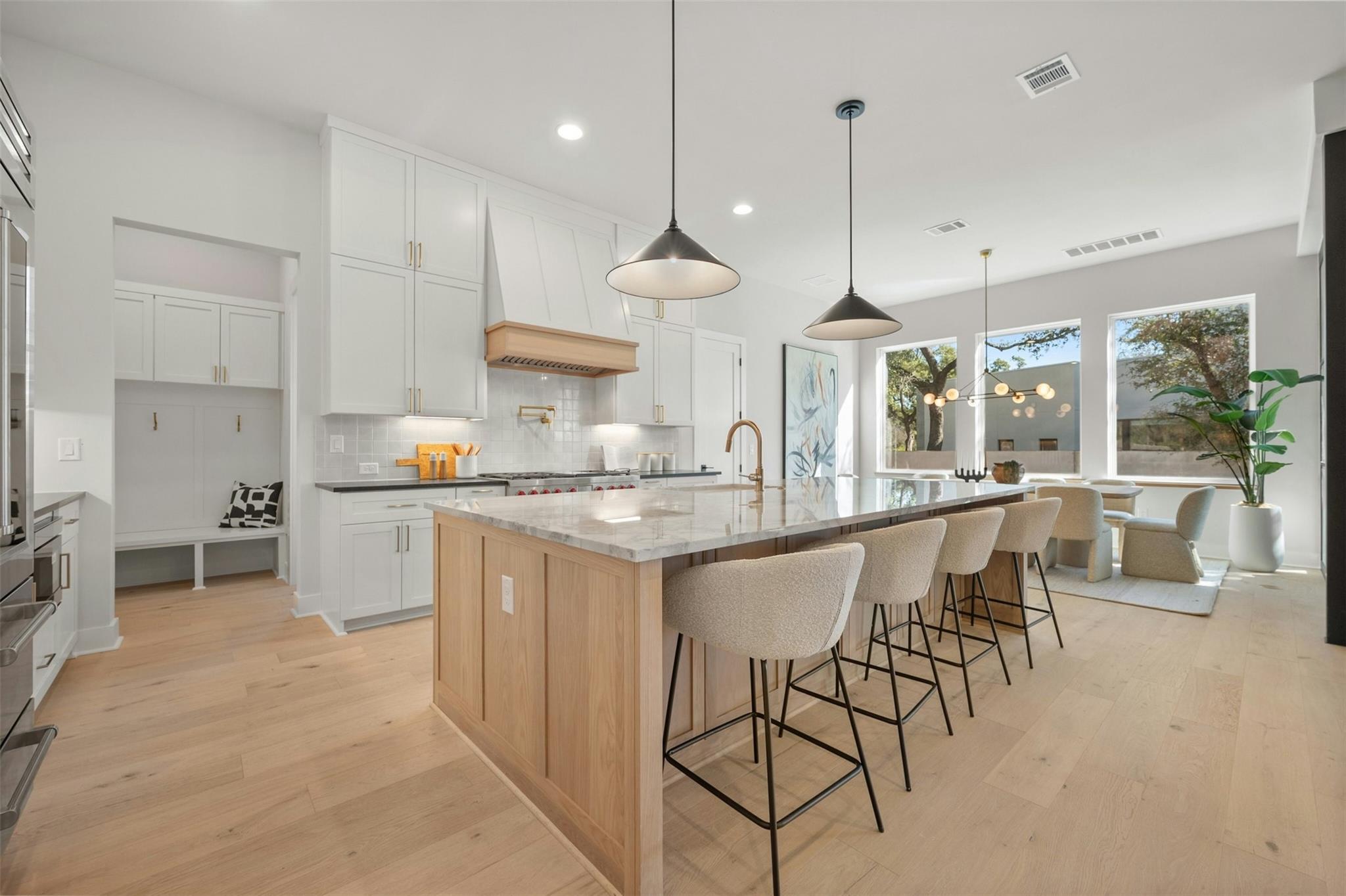 1339 Allen RD