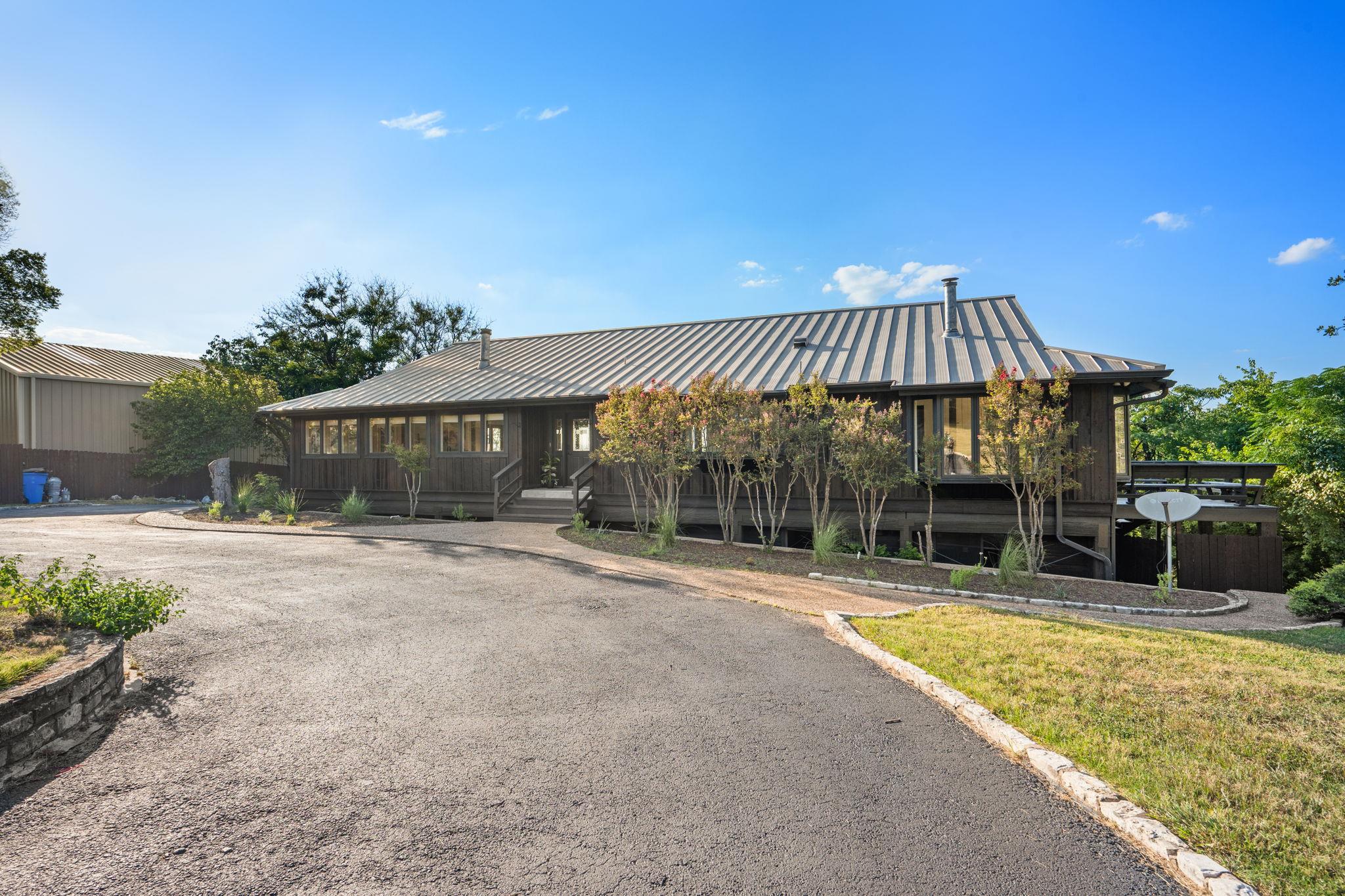 21106 Lakeshore DR