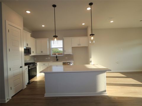 Tiny photo for 13101 Geary DR, Austin, TX 78652 (MLS # 3301805)