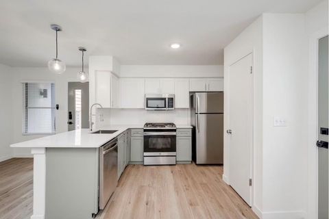 Photo of 902 Airoso CV #C, Austin, TX 78745 (MLS # 1200759)