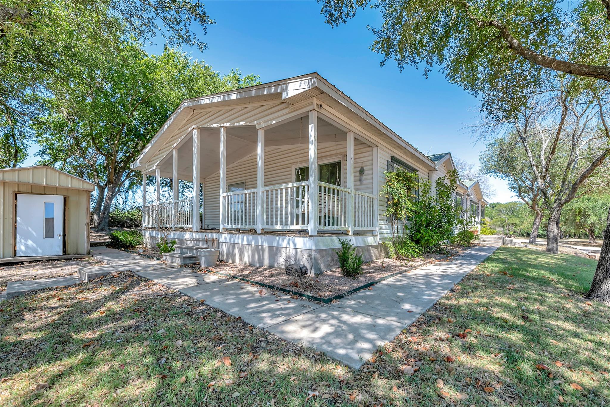 301 Fm 1660 RD