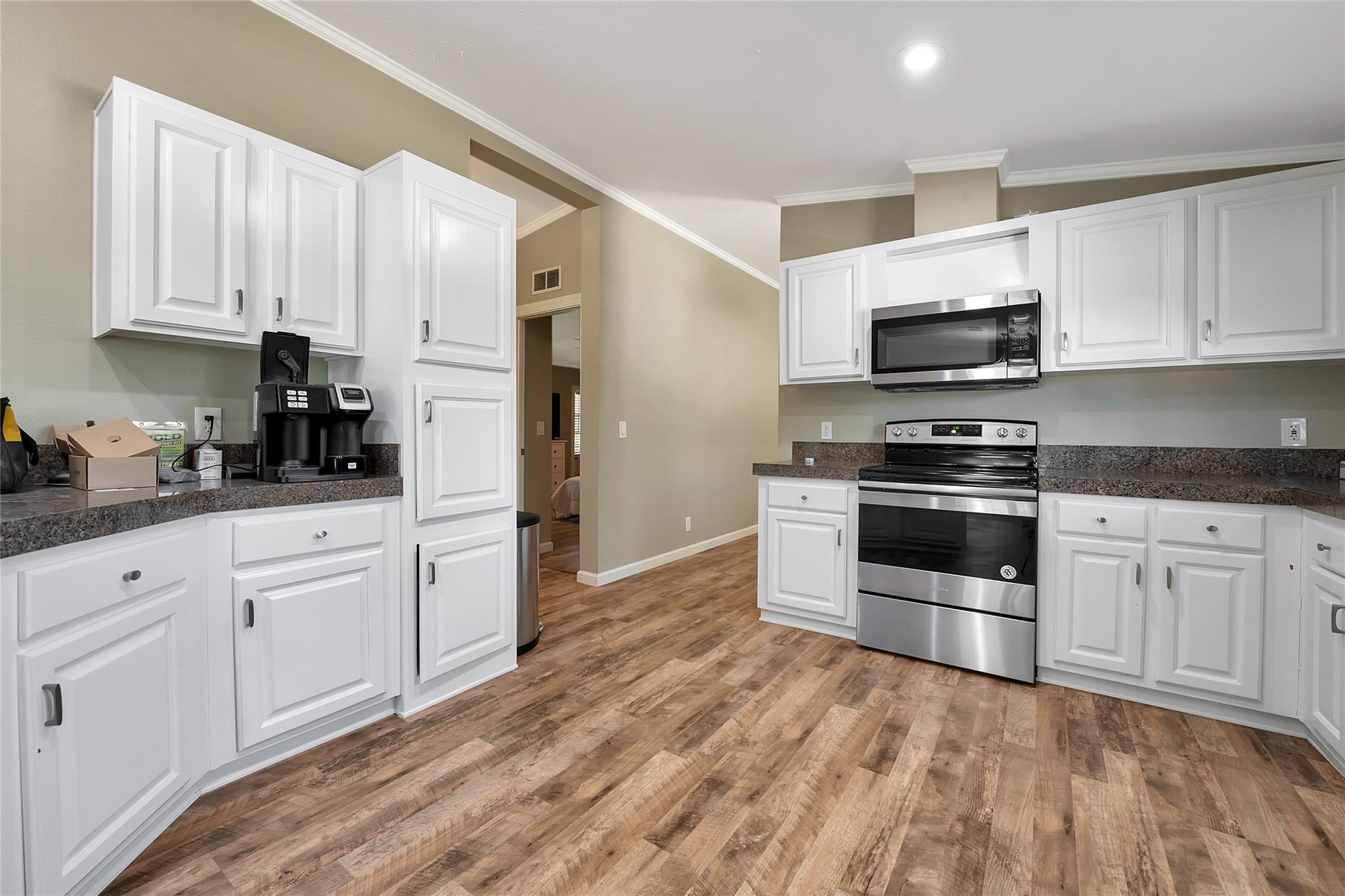 301 Fm 1660 RD