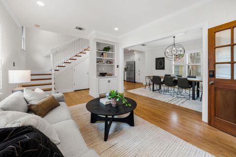 512 E 49th ST Austin TX 78751