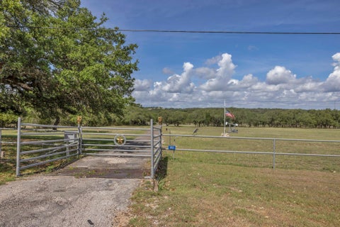 Photo of 1912 S Us Highway 281 Highway, Johnson City, TX 78636 (MLS # 8065931)