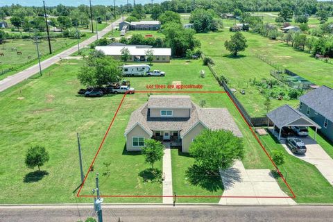 Photo of 2409 Pecan ST, Bastrop, TX 78602 (MLS # 4187067)