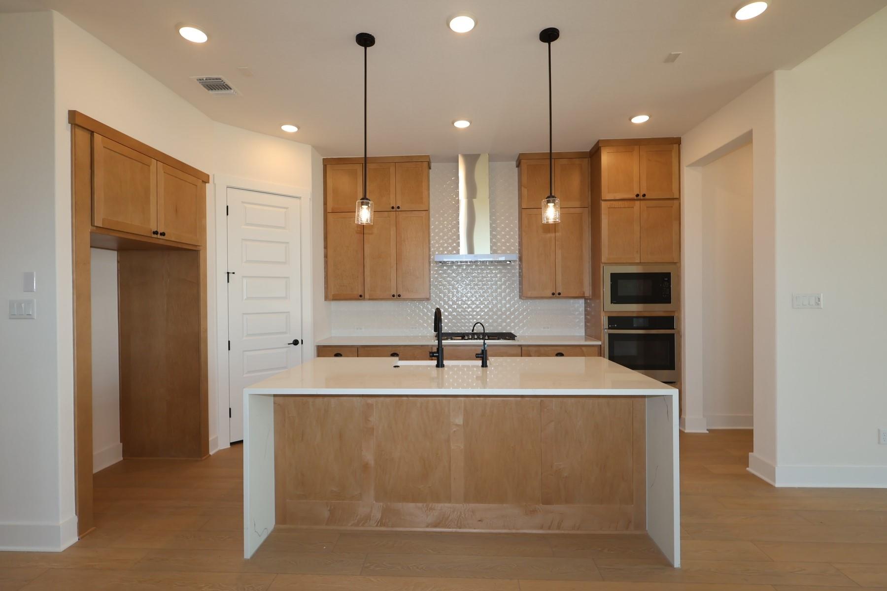 405 Marisol Bend