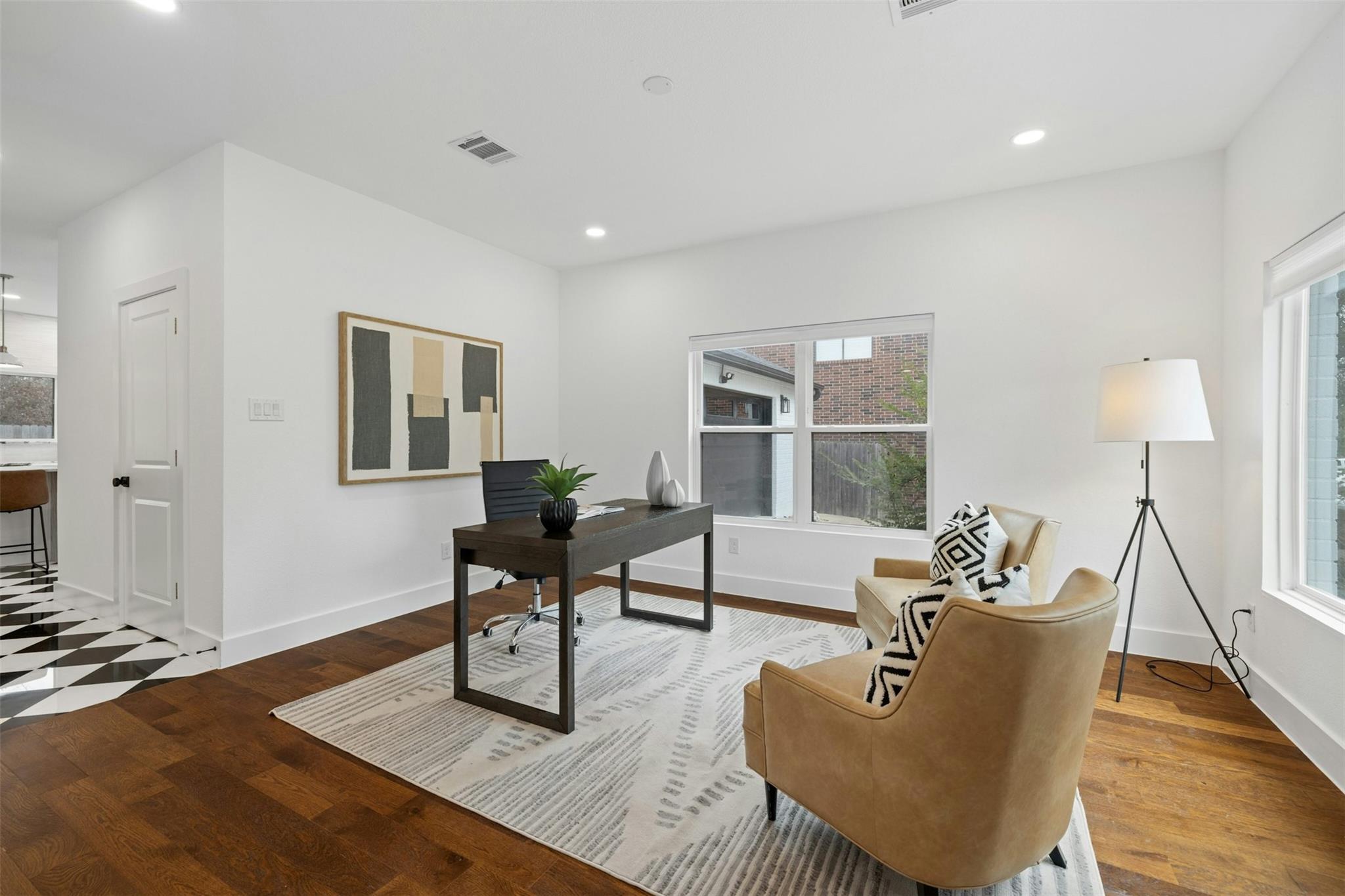 811 Dogwood TRL