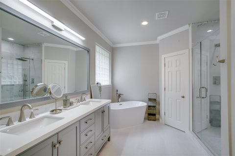 Tiny photo for 18 Glenway DR, The Hills, TX 78738 (MLS # 1964967)