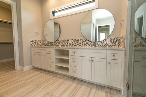 Tiny photo for 1824 Art Adams WAY, Spicewood, TX 78669 (MLS # 2033908)