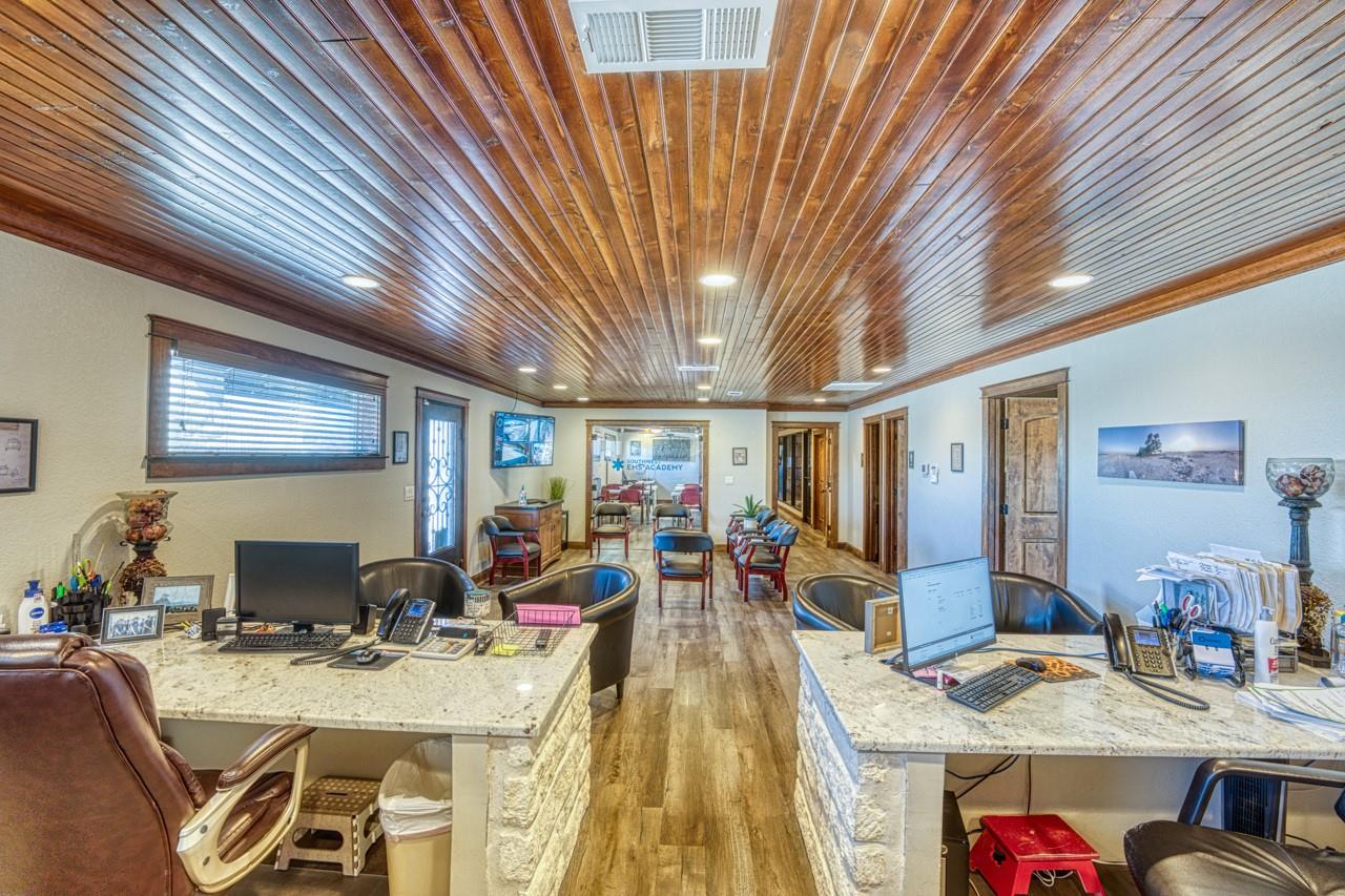 320 Southland DR