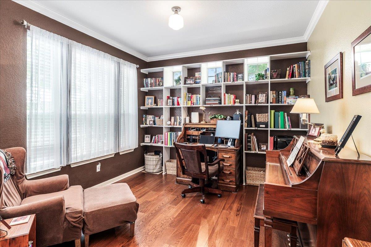 719 Walsh Hill TRL