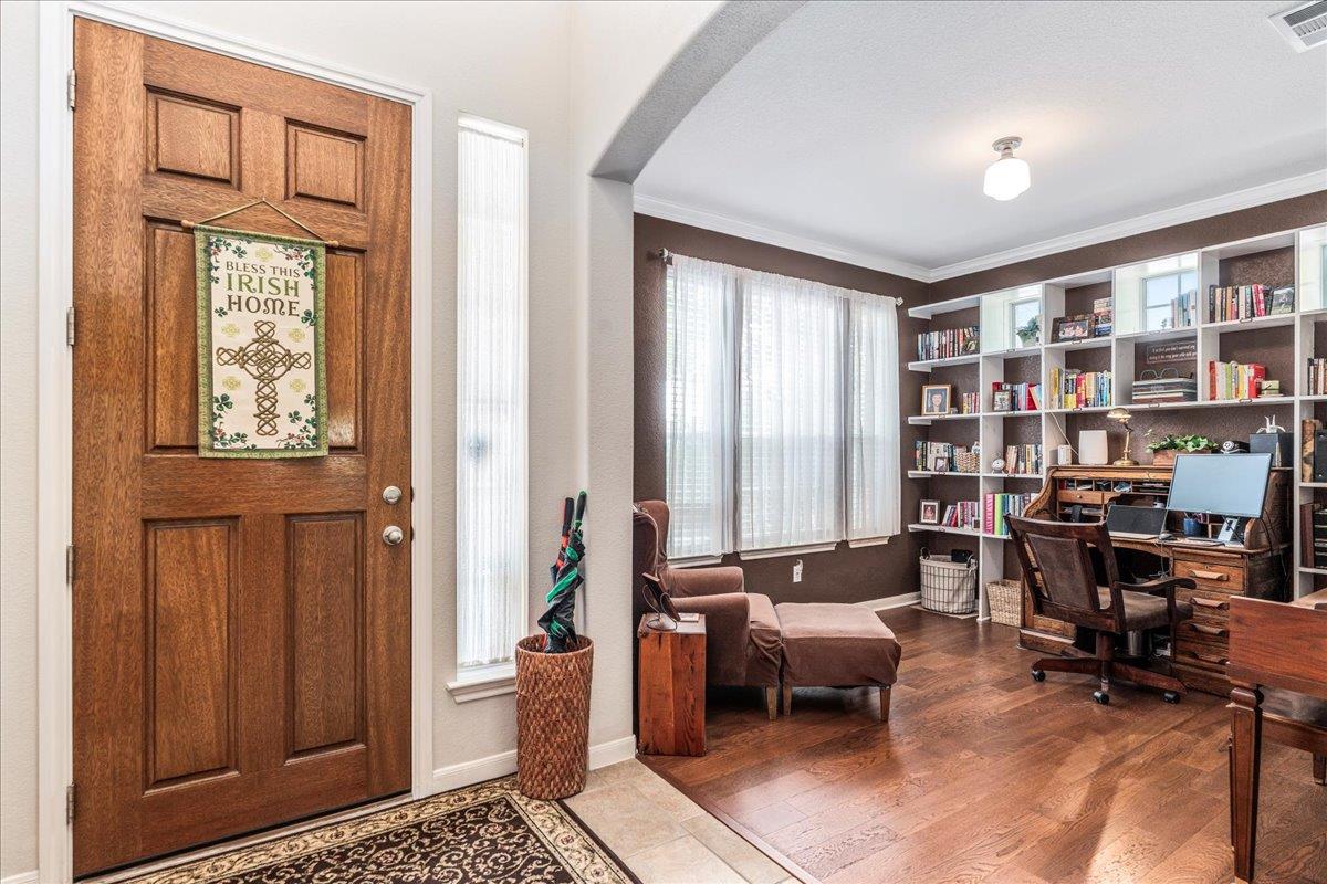 719 Walsh Hill TRL