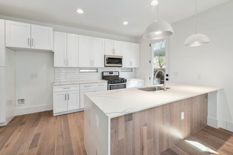Tiny photo for 602 Irma DR #2, Austin, TX 78752 (MLS # 1456893)