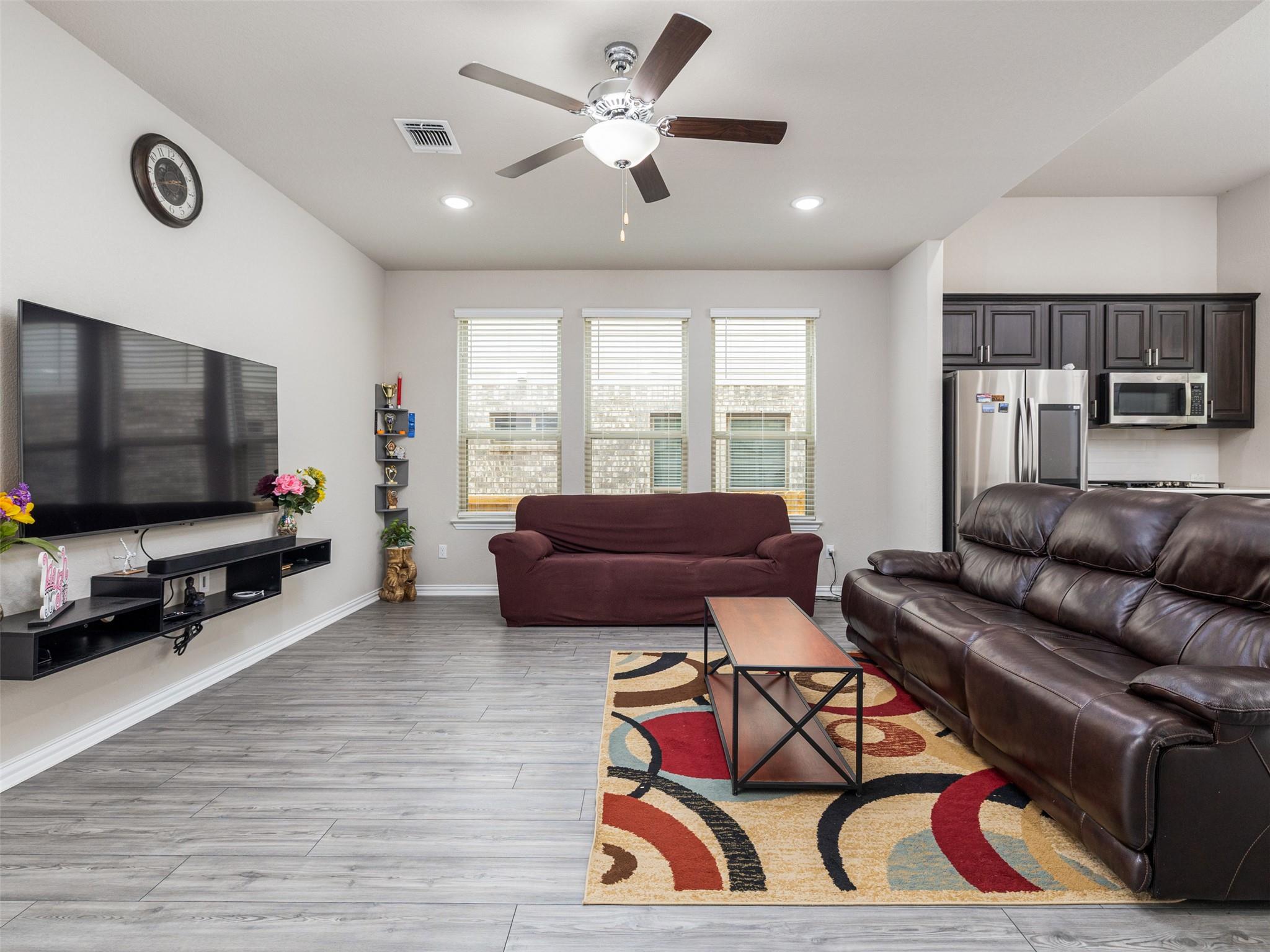1509 Blue Creek LN