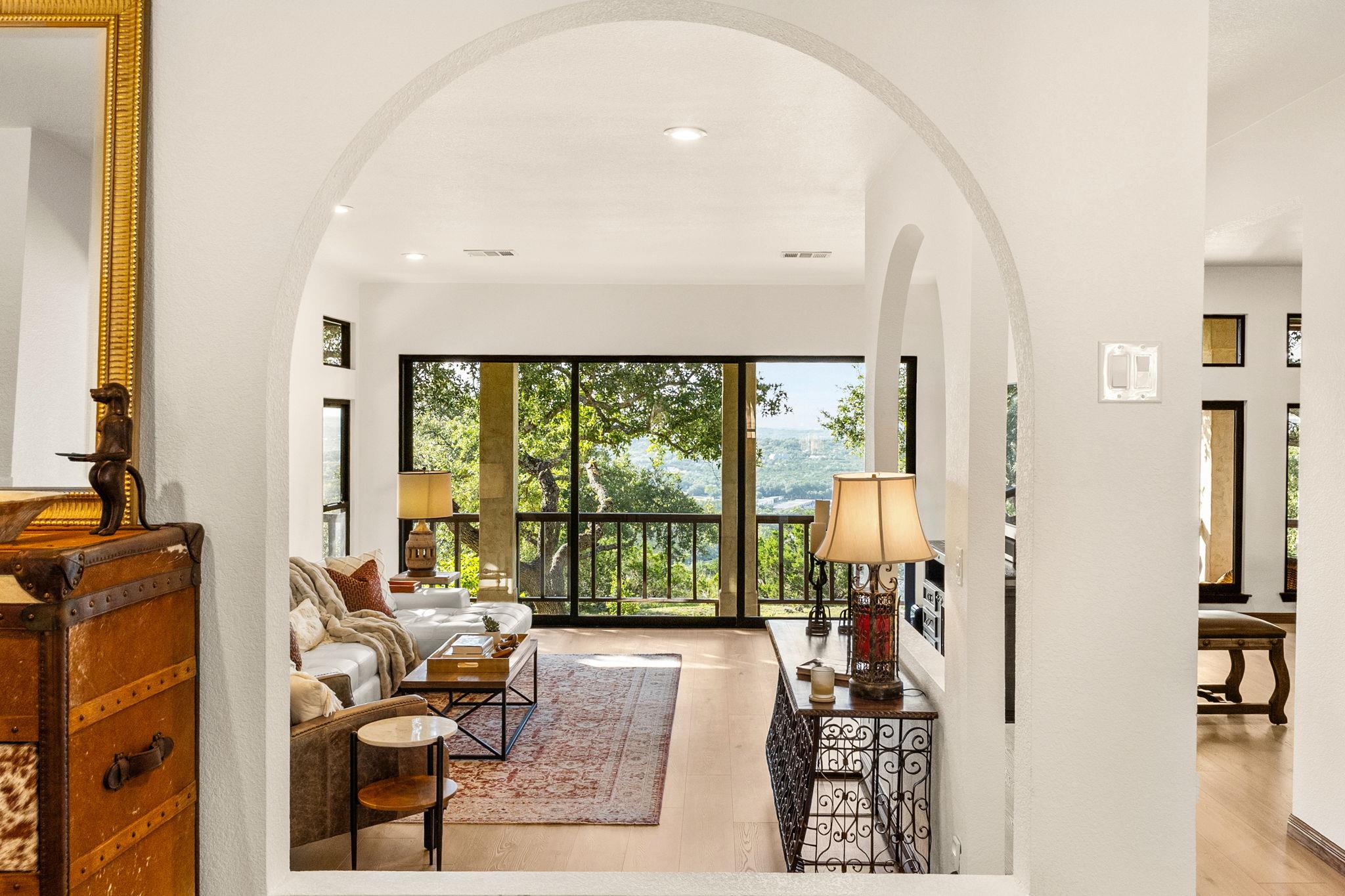 100 MESA DR