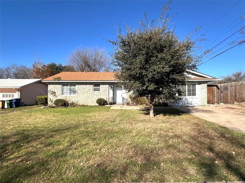 Photo of 2500 Biggs DR, Austin, TX 78741 (MLS # 9976093)