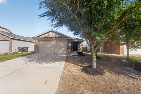 Photo of 1564 Breanna LN, Kyle, TX 78640 (MLS # 2628805)